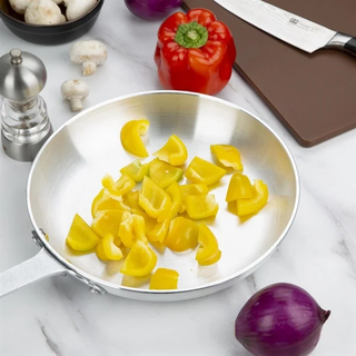Vogue Aluminium Frying Pan 28cm